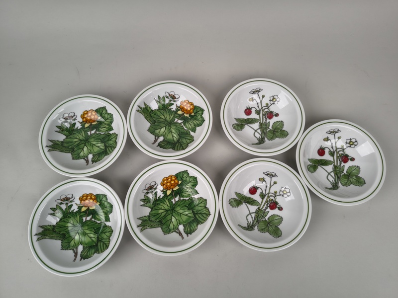 Djupa skålar, "Midsommar" Marguerite Walfridsson IKEA