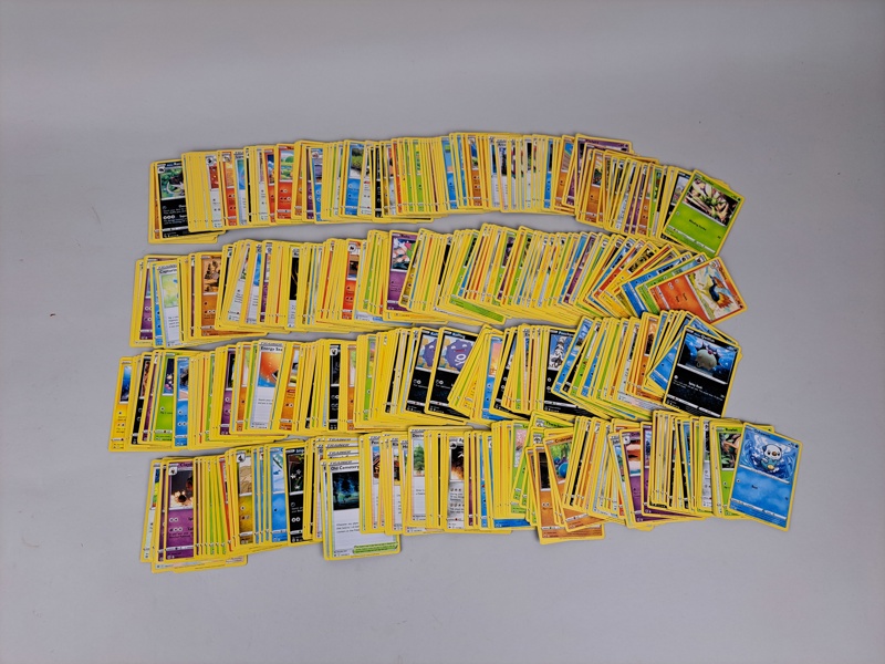 Parti pokémonkort, ca 600 st