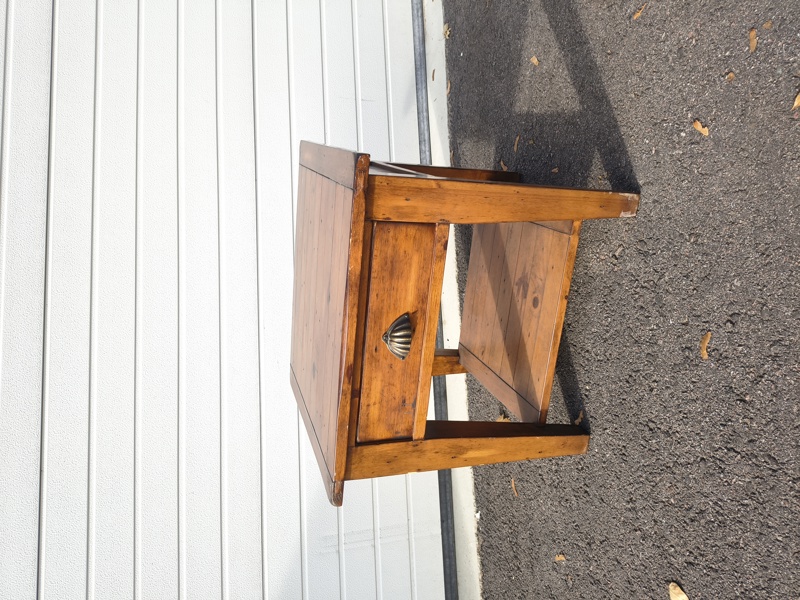 Sidobord/Lampbord