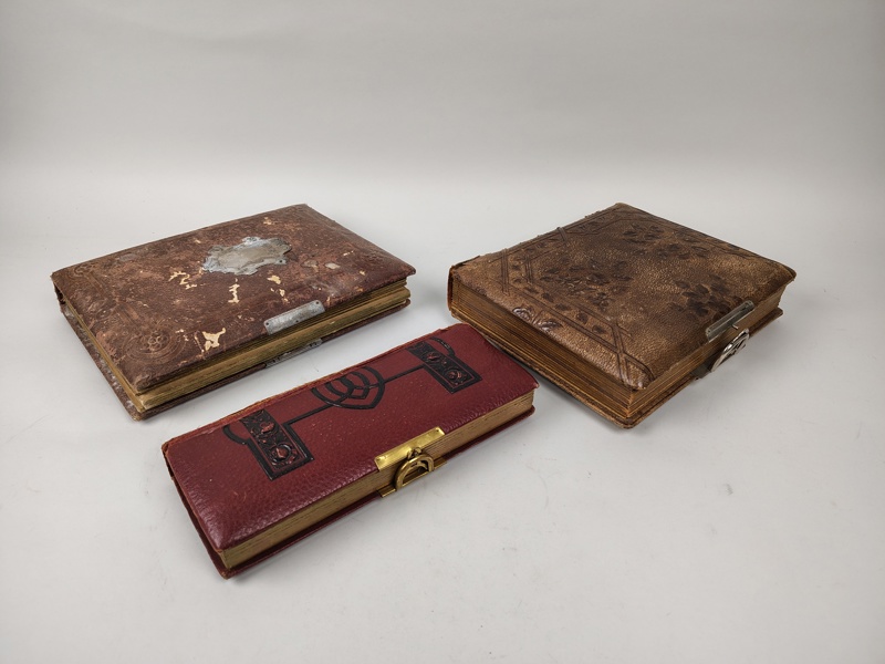 Äldre fotoalbum, 3 st