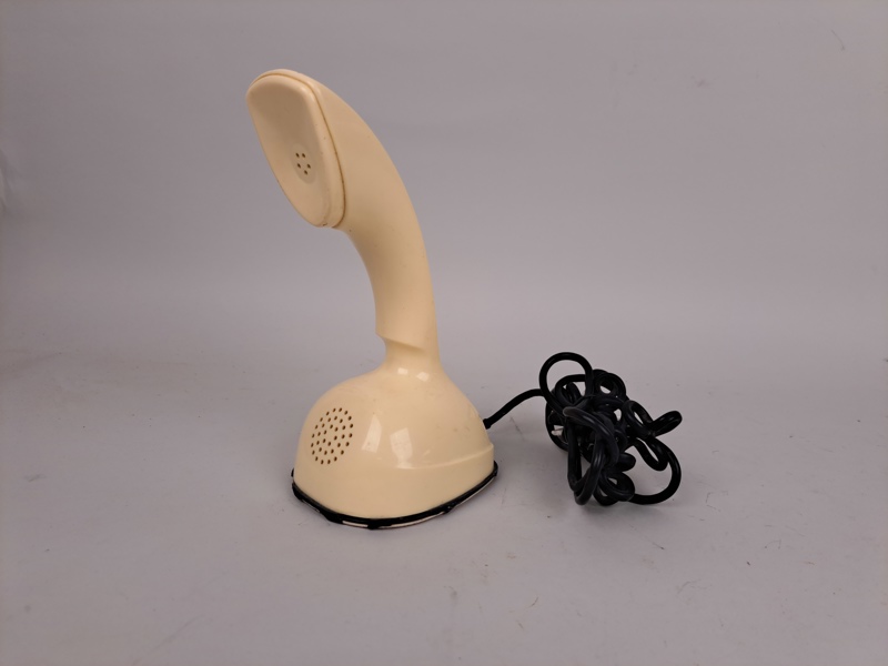 Telefon, "Kobratelefonen" LM Ericsson