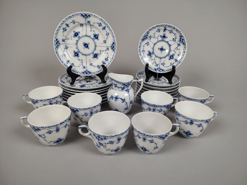 Kaffeservis, "Musselmalet" Halv blond, Royal Copenhagen Danmark, 25 delar