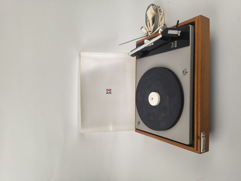 Skivspelare, Centrum Dual 410