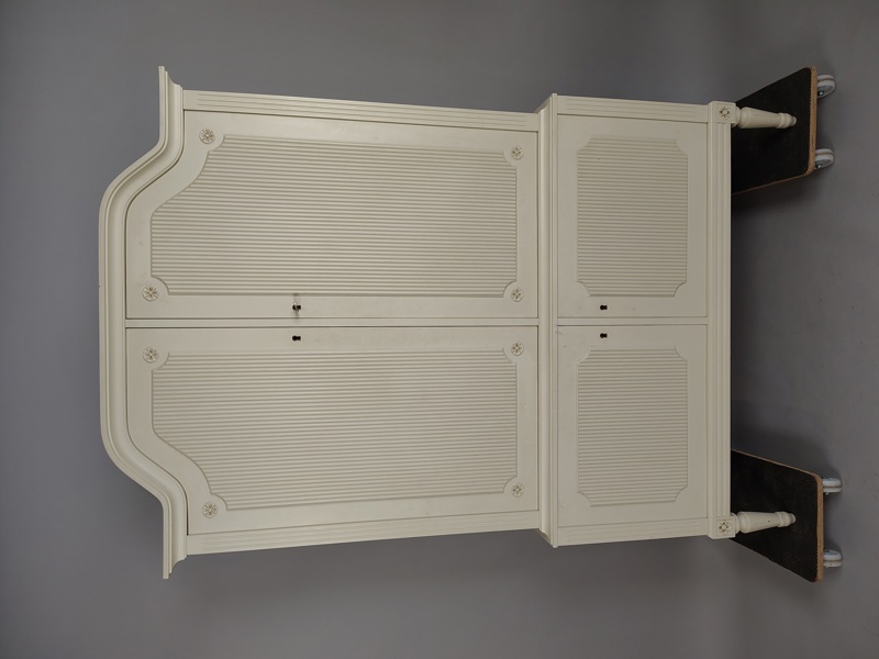 Linneskåp, "Axet-modell" City Möbler Tibro, Gustaviansk-stil