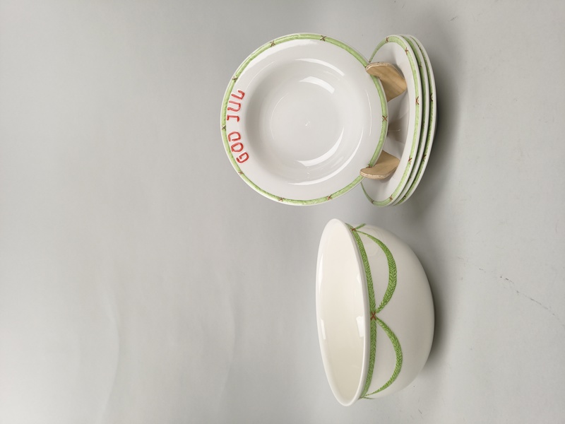 Djupa tallrikar & skål, "God Jul" Gustafsberg