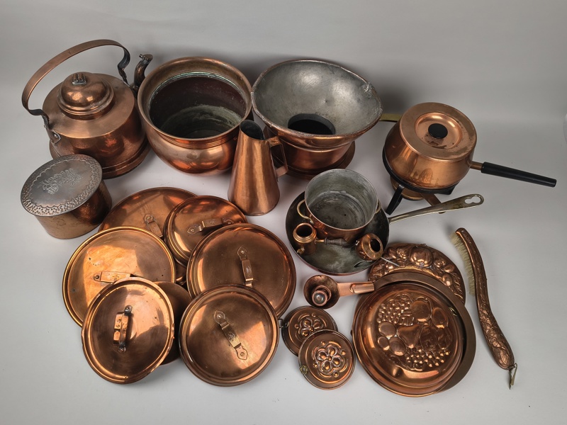 Parti kopparföremål