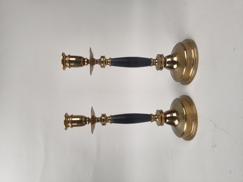 Ljusstakar, malm & trä