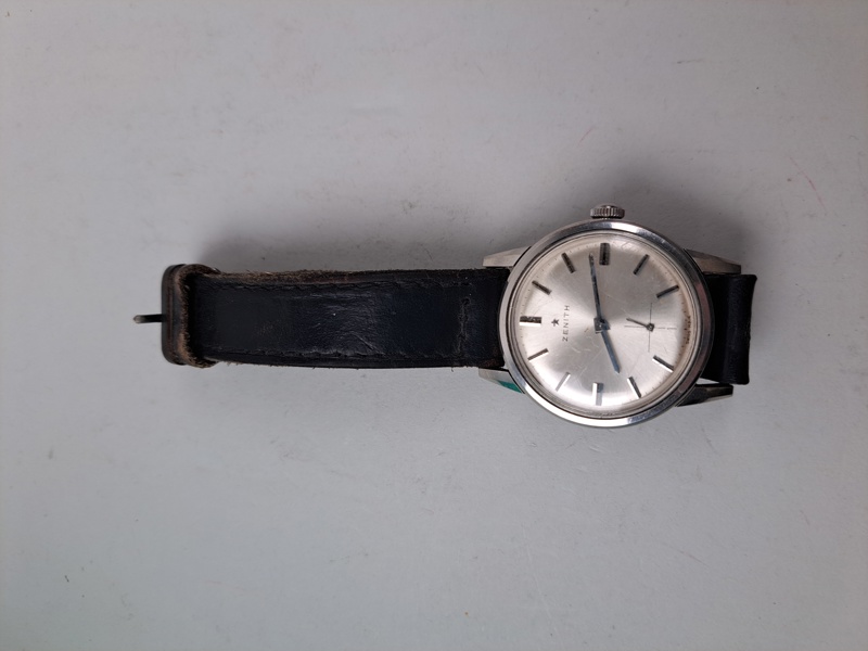 Armbandsur, Zenith 2000, Manuellt urverk