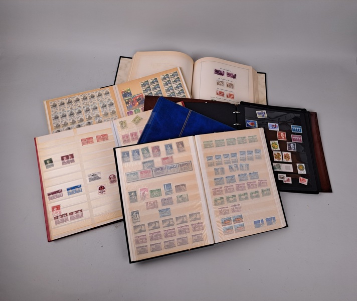 Parti frimärken, album 6 st