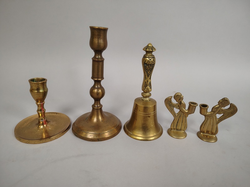 Ljusstakar & klocka, Mässing