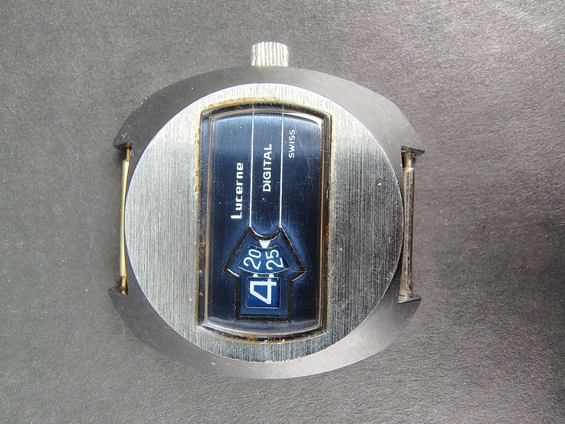 Armbandsur, Lucerne Digital "Jump Hour", Manuellt urverk