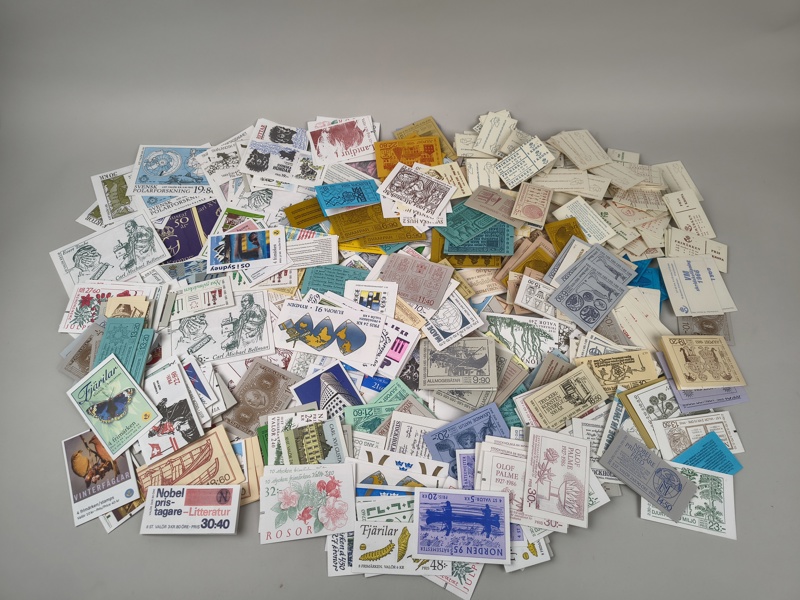 Stort parti frimärkshäften, Valör Sverige, ca 440 st, Postfriska