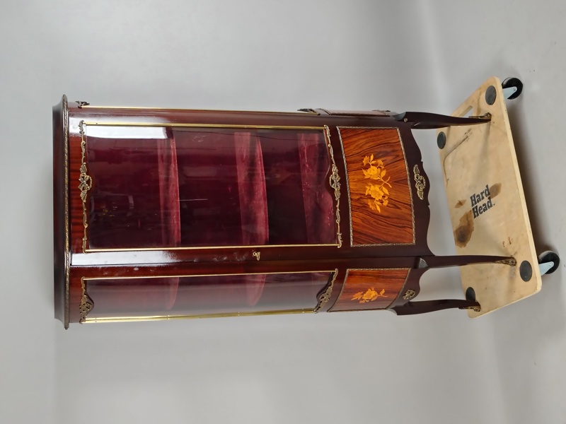 Vitrinskåp, Gustaf Lundgren, Gustaviansk-stil