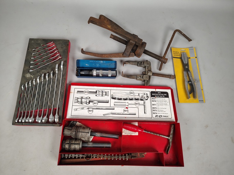 Verktyg, nyckelsats, avdragare m.fl.