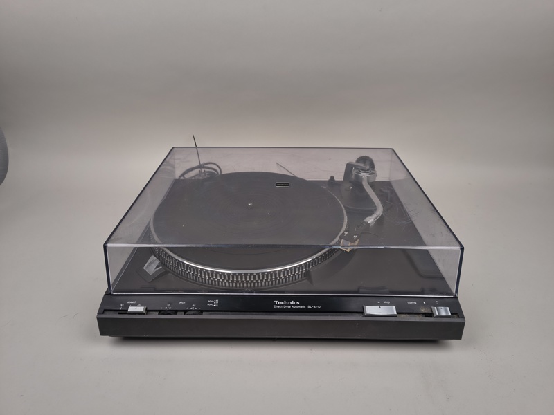 LP-spelare, Technics Direct Driv Automatic SL-3210