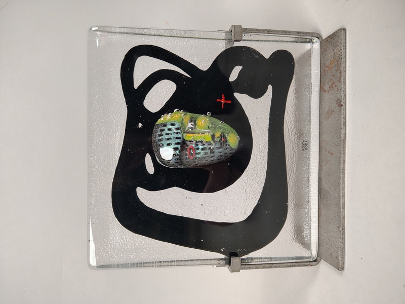Glaskonst, "Black Element" Bertil Vallien Kosta Boda, Signerad