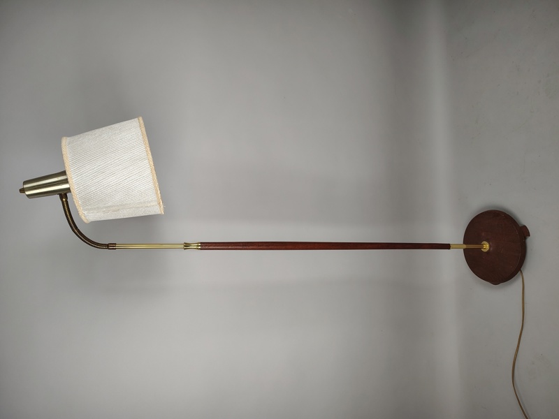 Golvlampa, AB Armarturhantverk Göteborg, teak