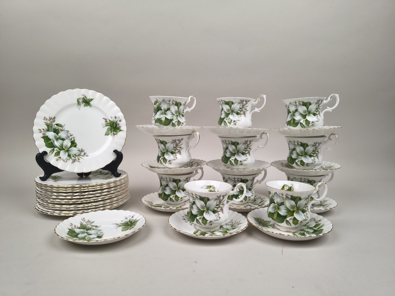 Kaffeservis, "Trillium" Royal Albert England