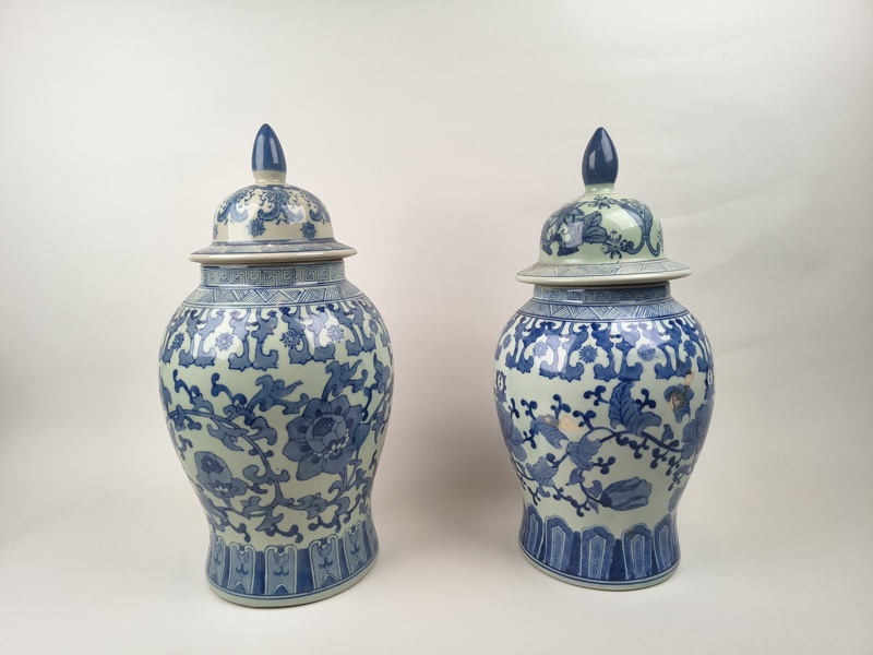 Lockurnor 2 st, Kina