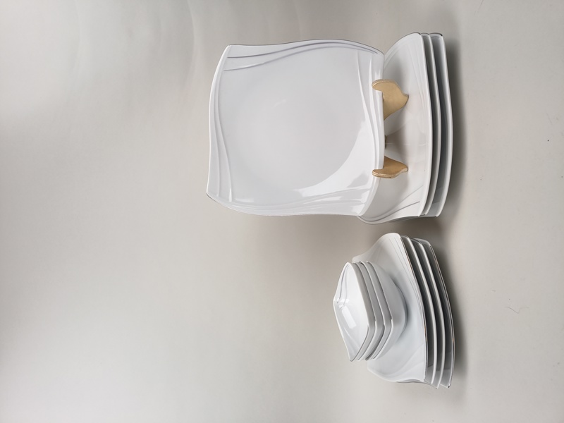 Servisdelar, "Celebration" Anne Rooslien Fyrklövern