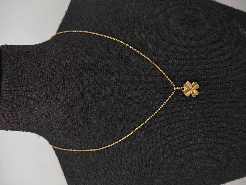 Halsband med hänge, 18 k Guld