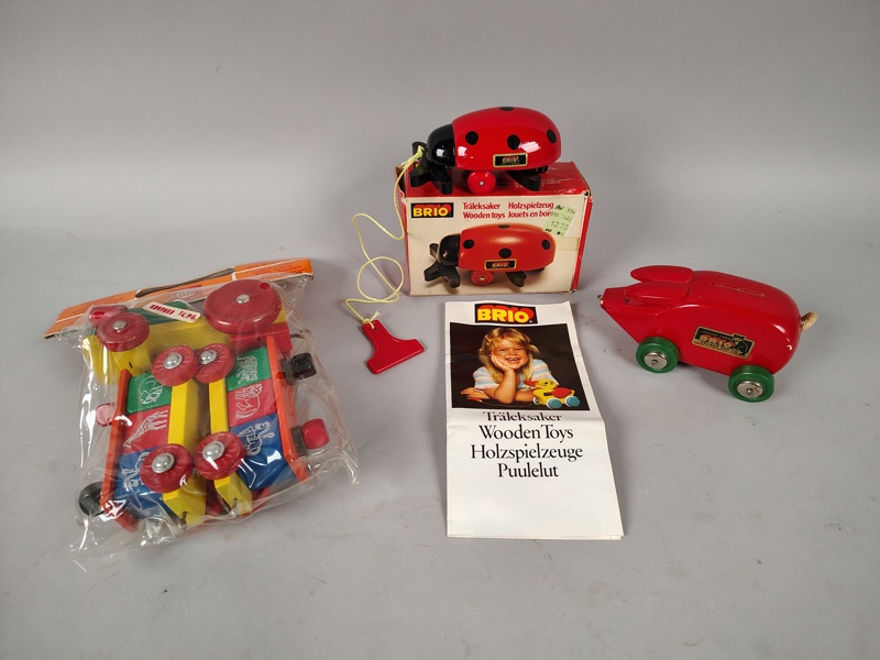 Träleksaker, bl.a. Brio