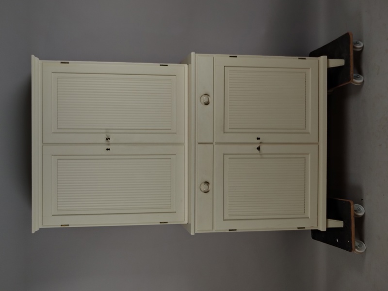 Linneskåp/matsalsskåp, Herrgårdsstil