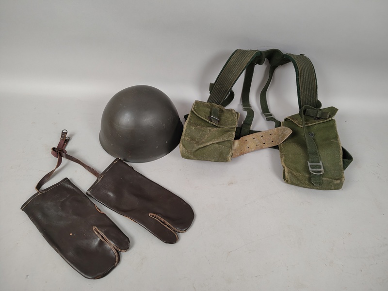 Militärt bl.a. hjälm