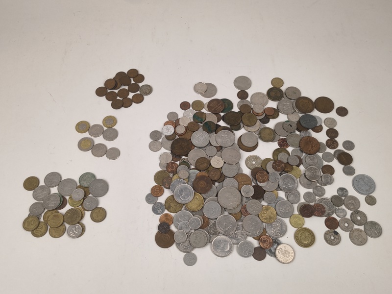 Parti diverse mynt, Utländska & svenska