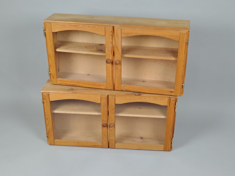 Väggvitriner 2 st Furu