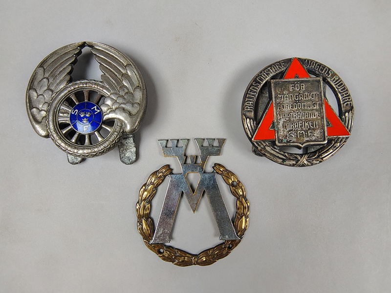 Bilemblem bl.a. SMF Metall