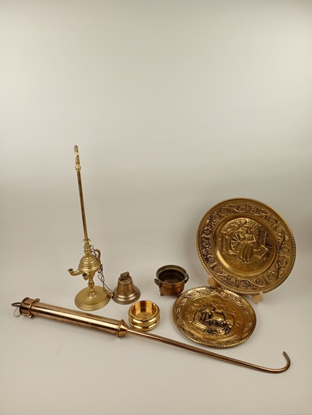 Parti mässingsföremål m.fl.
