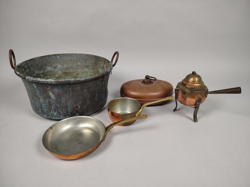 Parti kopparföremål