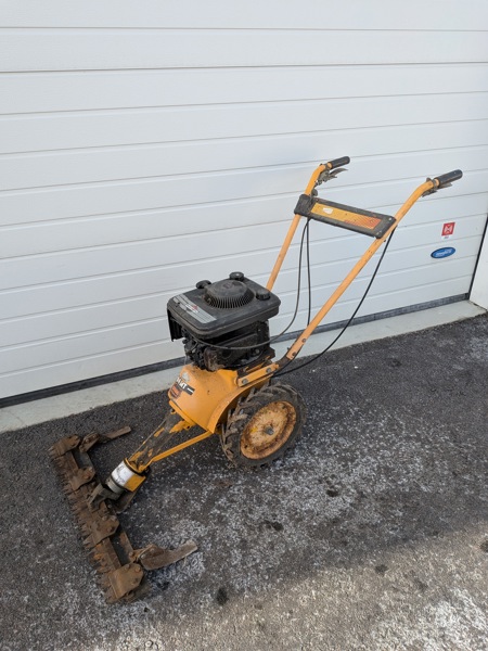 Slåtterbalk, BRiggs & Stratton motor