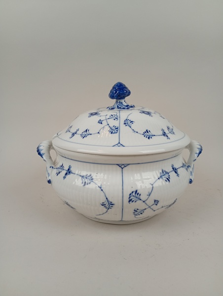 Terrin, "Musselmalet" no 223 Royal Copenhagen Danmark