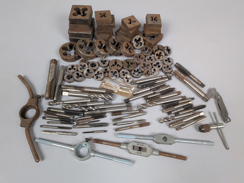 Parti gängsnitt & Tappar