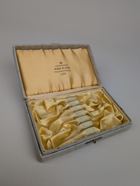 Teskedsask, Wiwen Nilsson