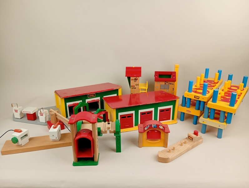 Parti träleksaker, Brio