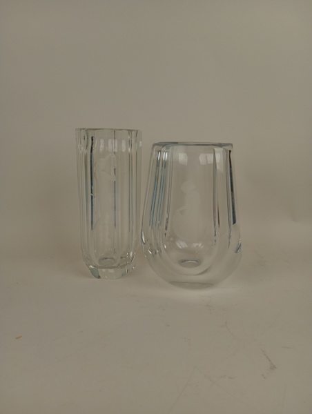 Vaser 2 st, Etsad Dekor bl.a. Vicke Lindstrand