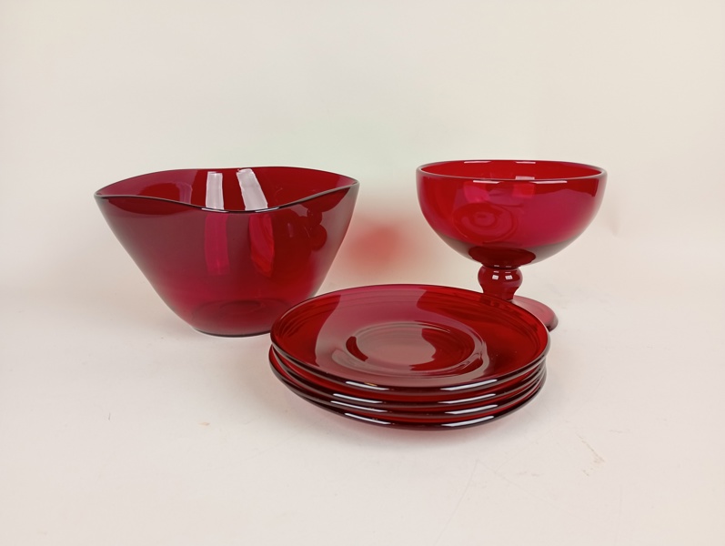 Glas 6 delar, bl.a. Gunnel Nyman Riihimäen Lasi