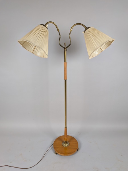 2-armad Golvlampa, 1940-/1950-tal, Eskilstuna Elektrofabrik