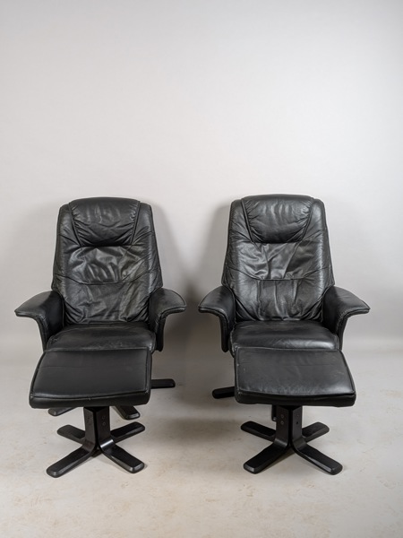 Fåtöljer med fotpall, SKinn Hjort Knudsen