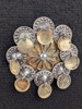 Brosch / Dräktsmycke, Silver & mässing 1886, Allmoge
