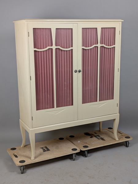 Vitrinskåp / Linneskåp