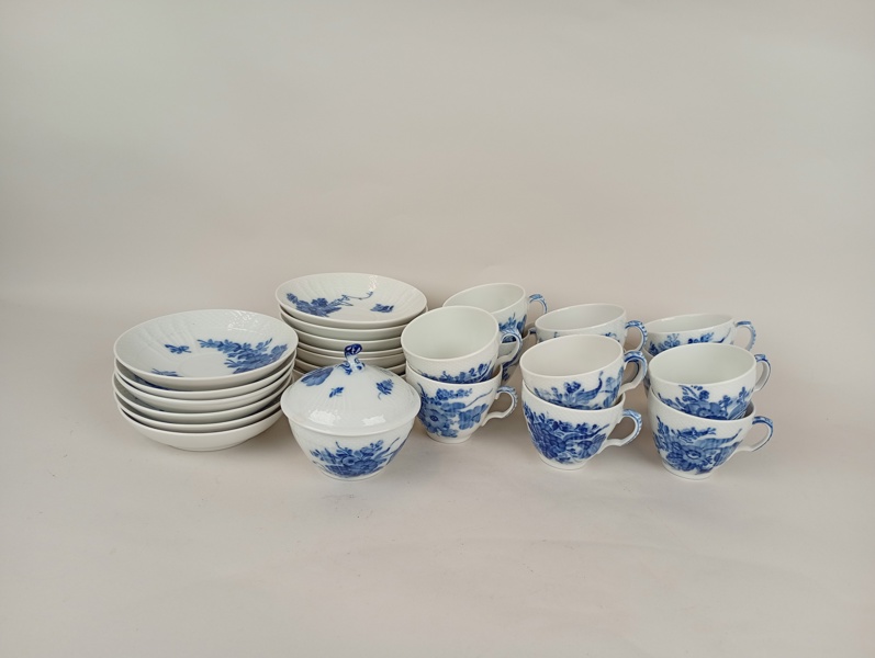 Servisdelar, "Blå blomster" Royal Copenhagen Danmark