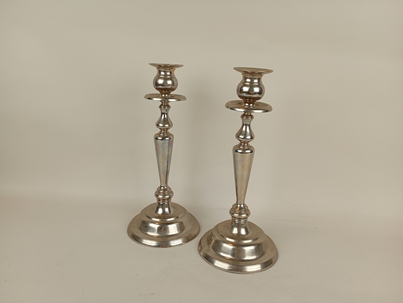 Ljusstakar, par metall