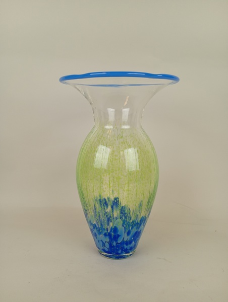 Glasvas, Monica Backström Kosta, Signerad