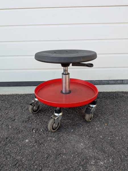 Verkstadspall på hjul