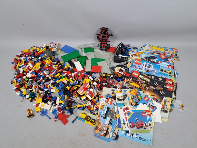 Parti Lego & instruktionsböcker 