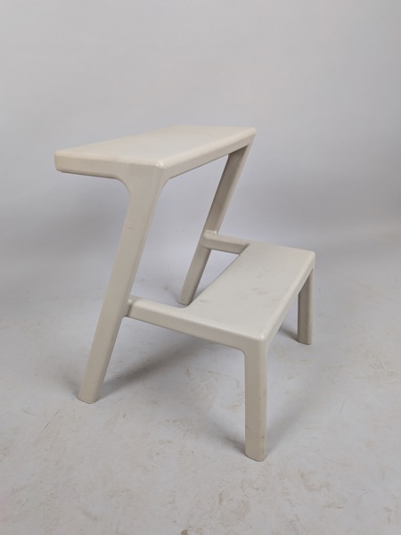 Stegpall, IKEA plast